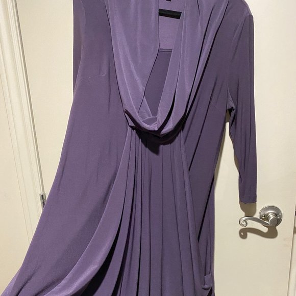 Purple dress - Picture 2 of 10